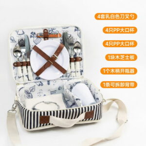 ピクニックバッグ 4人用 食器セット ファミリー ストライプ 食器収納 アウトドア カップル 取手付 肩掛け 保冷機能 軽量 持ち運び クーラー カトラリーセット ソフトクーラー ファスナー付 便利